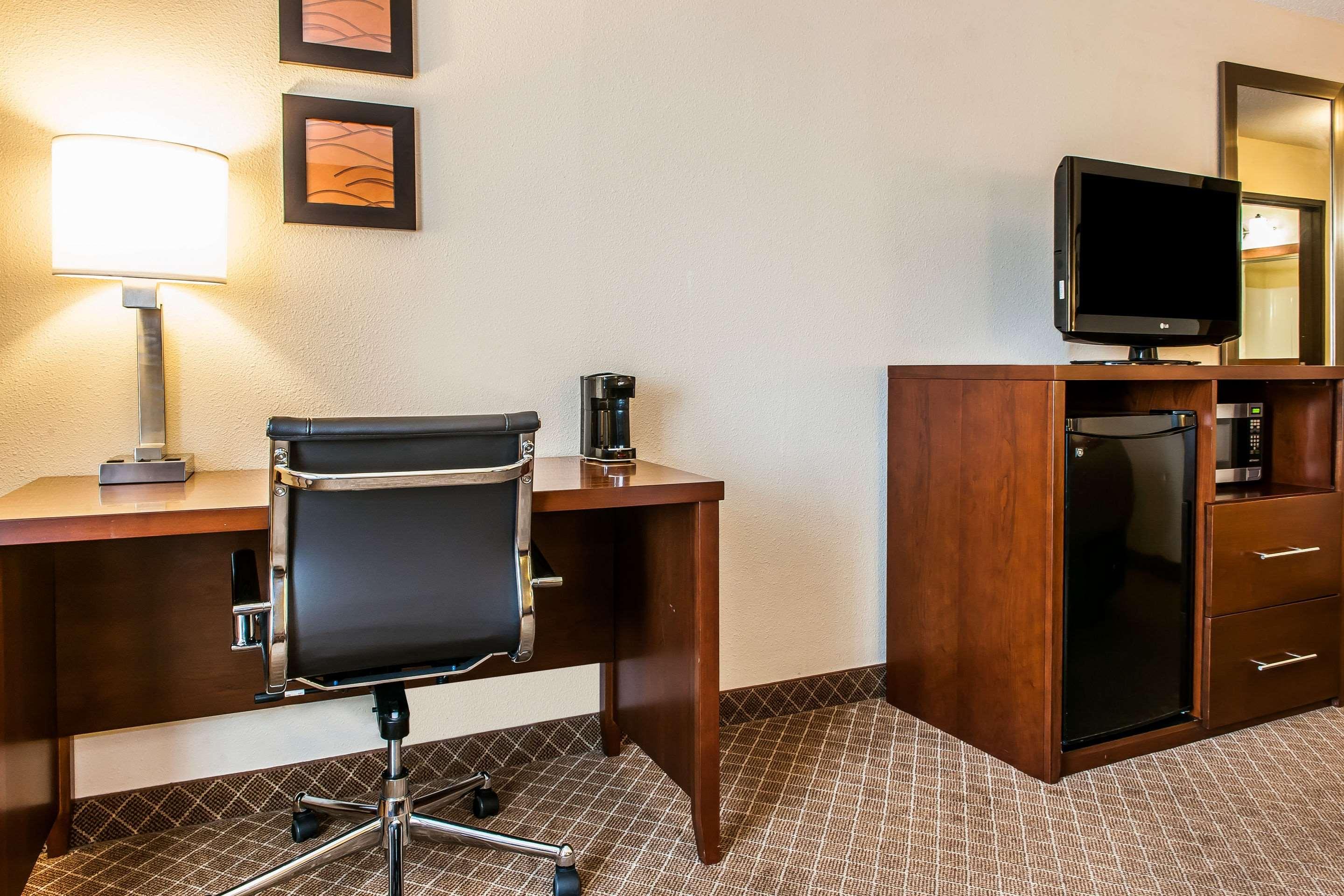 Comfort Inn Пікерінгтон Екстер'єр фото