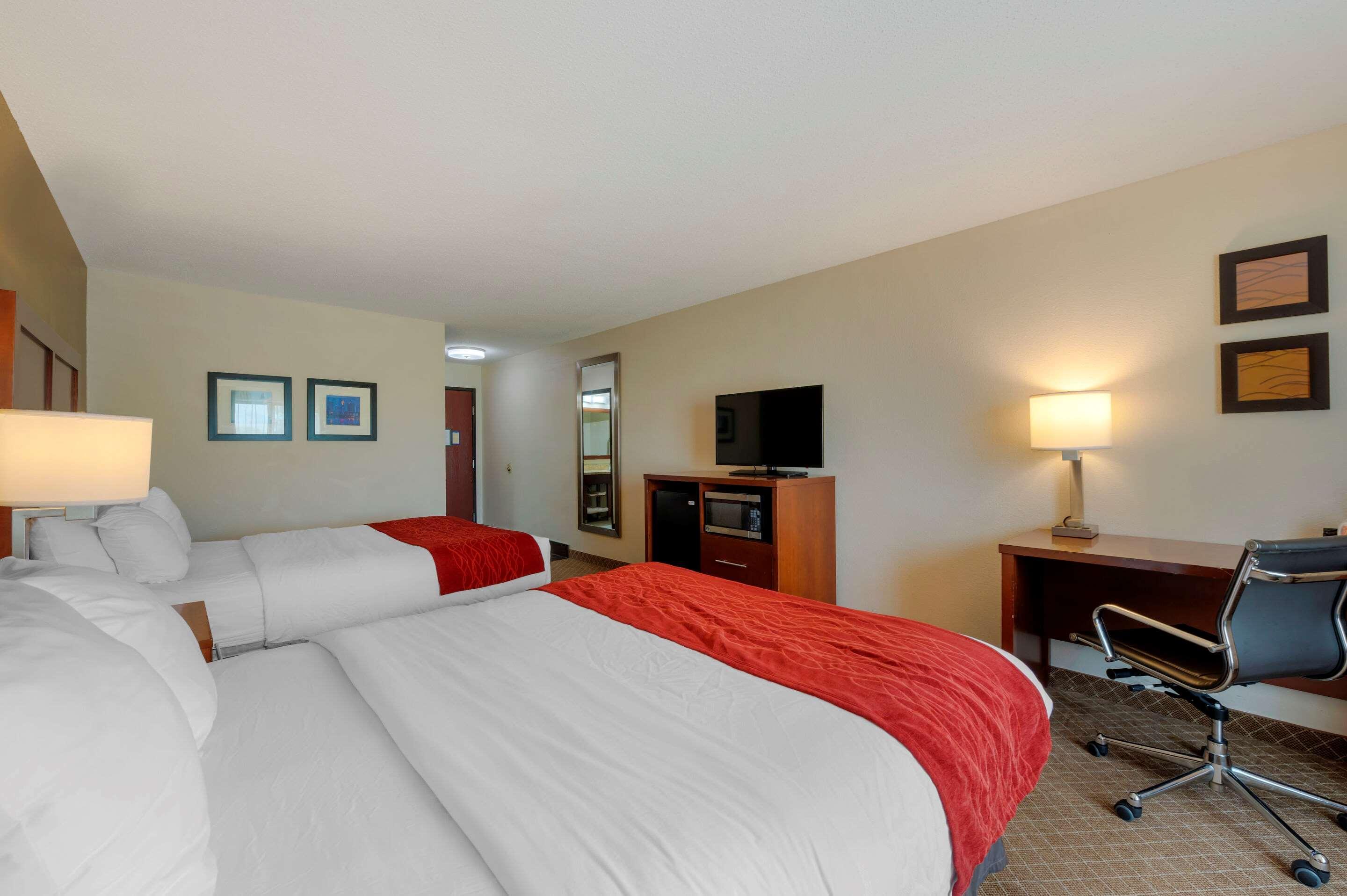 Comfort Inn Пікерінгтон Екстер'єр фото