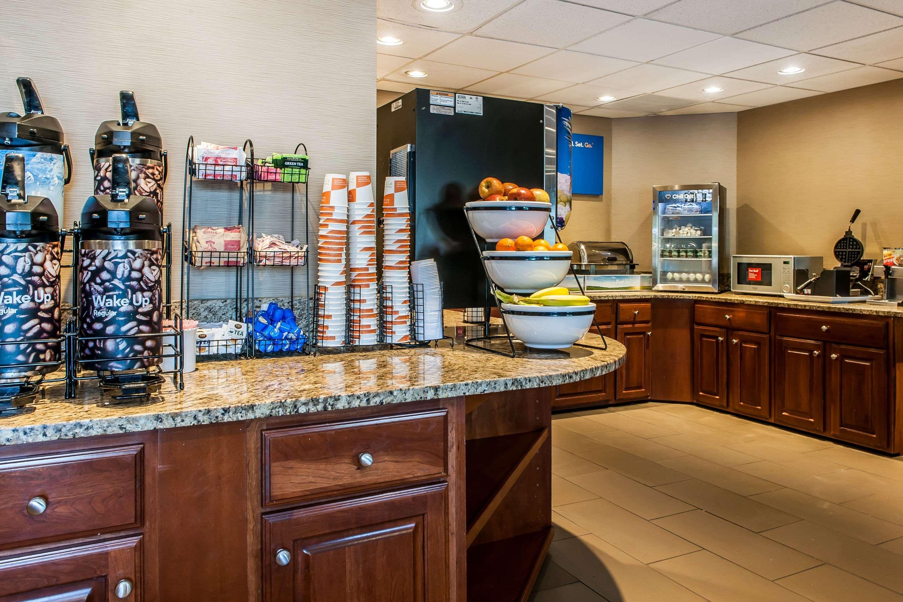 Comfort Inn Пікерінгтон Екстер'єр фото